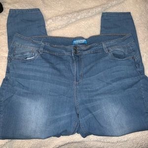 Plus size 24 destructed Wax brand skinny jeans